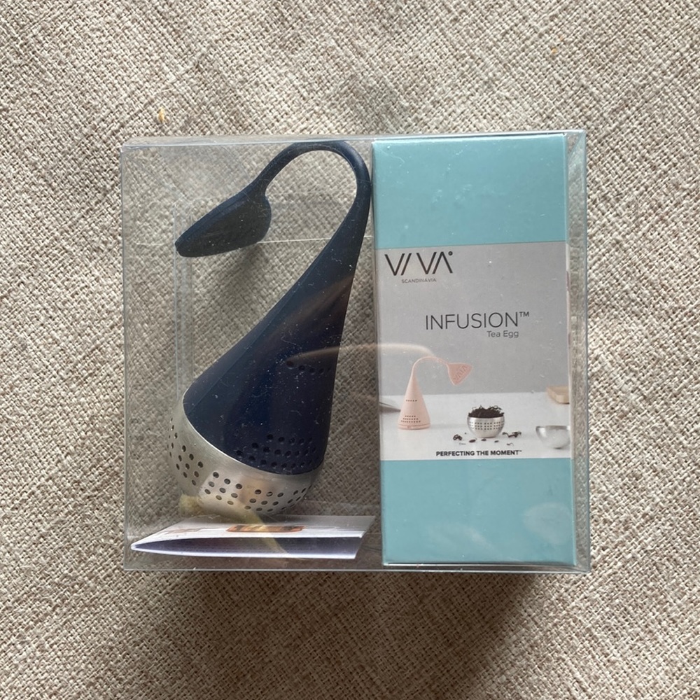 Viva Scandinavia Tea Egg NWT
